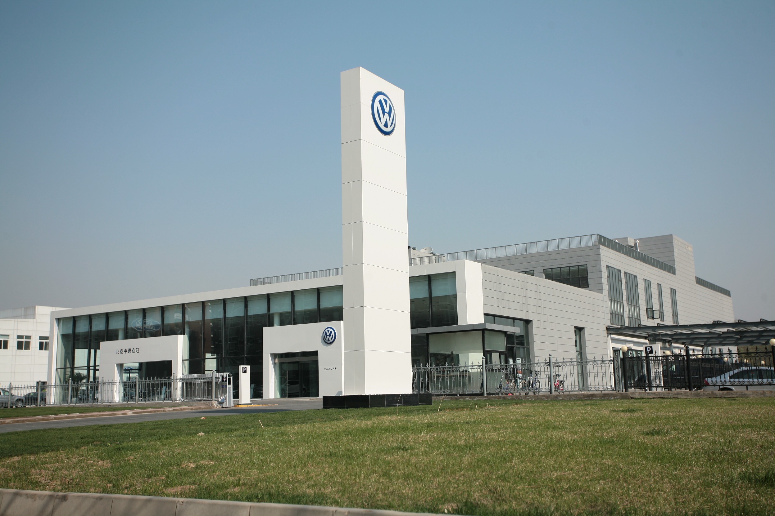 「途锐」2022款 3.0tsi 锐尊版最新报价-图片-参数-有驾